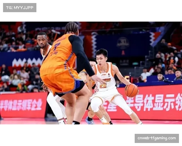 北京控股对阵辽宁本钢 里勒关键时刻得分对抗莫兰德防守体系